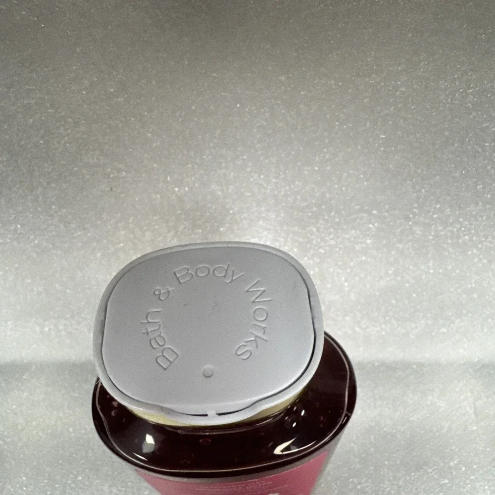 Bath Body Works  - BAHAMAS PASSIONFRUIT‎ BANANA FLOWER Shower Gel
